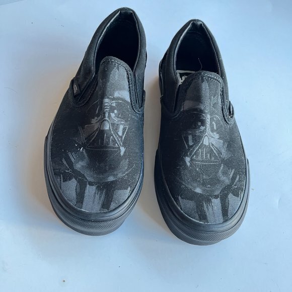 NEW VANS x STAR WARS Classic Slip On Shoes Darth V - Picture 4 of 7